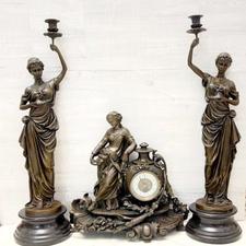 مجسمه ساعت و شمعدان برنز برنزی