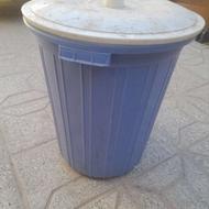 سطل زباله بزرگ