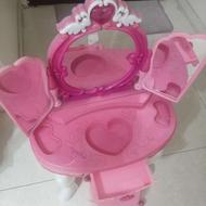 میز آرایشی اسباب بازی