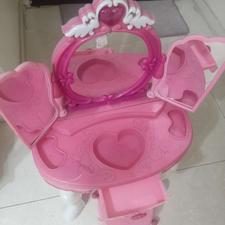 میز آرایشی اسباب بازی