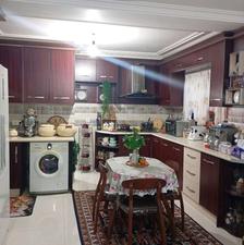 تک واحدی 130 متری طبقه اول مرکز سادات شهر 