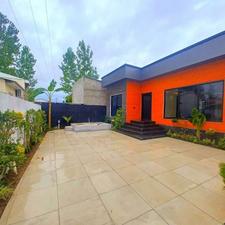 فروش اقساطی ویلا 250 متر در آزادمون