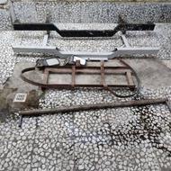 2عدد سپر اهنی وپایه کپسول و2عدداینه لوله بارکش اتاق وانت