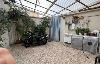 68 متر ملک کلنگی قابل سکونت و قابل تجمیع