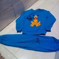 شلوار و کفش پسرانه