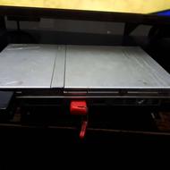 یه دستگاه پلستیشن فلش خور سالم با یه دسته نو