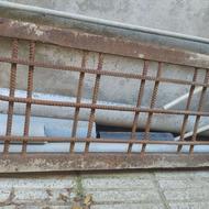 پل آهنی سنگین و سالم