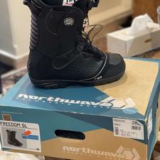 بوت اسکی اسنوبرد north waves