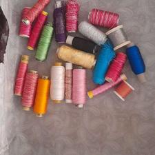 نخ های گلدوزی