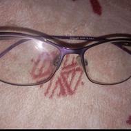 تعدادی عینک طبی وآفتابی