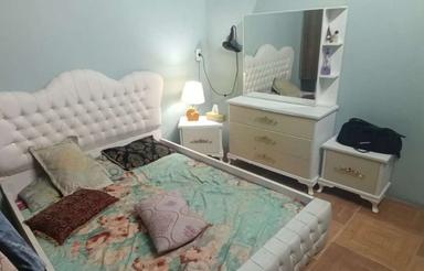 یکخواب شصت متر هال بزرگ