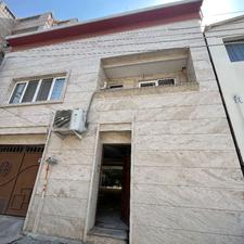 206متر ویلایی ٫ بنای 160متری سنددار ٫‌ لوکیشن خوب کوچه آبان