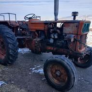 تراکتور رومانی مدل 65 عتیقه