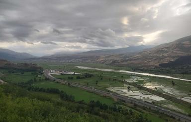 زمین 200 متری