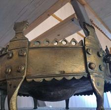 فروش یک منقل بزرگ برنجی