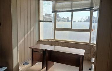 2 واحد اداری 100 متر حاشیه اصلی خیابان فرامرز عباسی