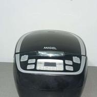 پلوپز میگل نو با کارتن