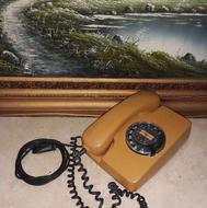 تلفن قدیمی