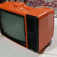 تلویزیون قدیمی شیک توافقی