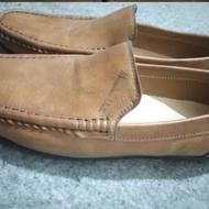 کفش کالج عسلی رنگ در حد نو سایز41