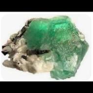 خرید سنگ های زمرد یشم