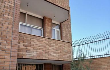 منزل دو طبقه ، خ بعثت