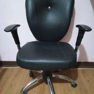صندلی اداری چرخدار جکدار در حد آک