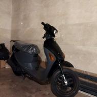 پاکشتی سوزوکی لتس 4