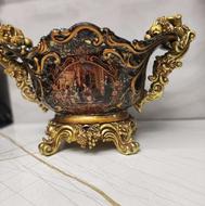 شکلات خوری یا اجیل خوری برند b v k