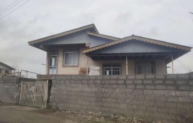 ویلای ساحلی ، سند تک برگ ، در اسالم