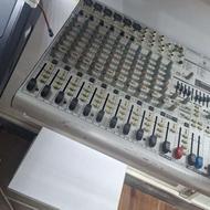 ارگ میکسربهرینگر