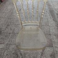 تعدادی صندلی پلکسی بفروش می‌رسد