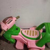 موتور اسباب بازی برای کودکان .