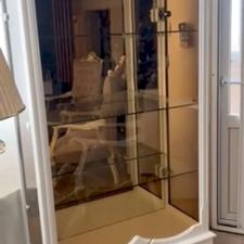 بوفه سفیدشیک