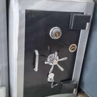 گاوصندوق 200 dr