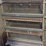 قفس درجه یک یک ماه کارکرده مرغ هارو فروختم