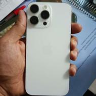 آیفون 16 پرومکس سفید