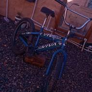 دو‌چرخه‌ در حد‌نو