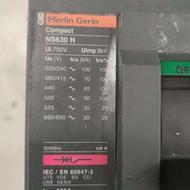 کلید اتوماتیک 630آمپر مرلین گرین