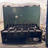 دستگاه گیوتین و پانچ