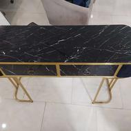 میز ناخنکاری