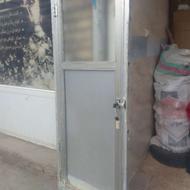 درب سرویس بهداشتی