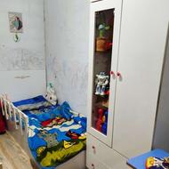 تخت و کمد کودک و نوجوان کاملا سالم و نو