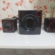 اسپیکر سه تیکه