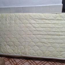 تشک تخت بدون فرو رفتگی