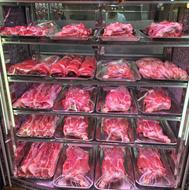 فروشنده قصاب حرفه‌ای