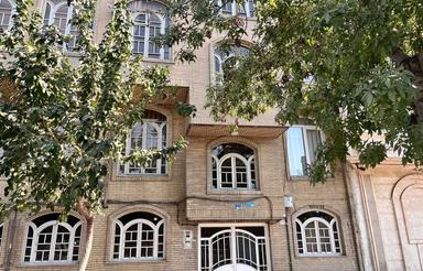 فروش آپارتمان 67 متری زیر قیمت منطقه