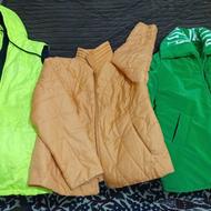 چند تا کاپشن وپافر همش روی هم 3میلیون شسته خارجی