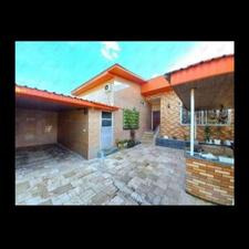 /فروش ویلا استخردار/ مرکز شهر/