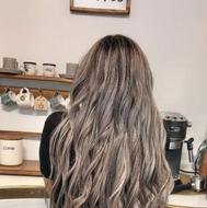 انجام رنگ مو مش و هایلات مو و کراتیه با قیمت باورنکردنی